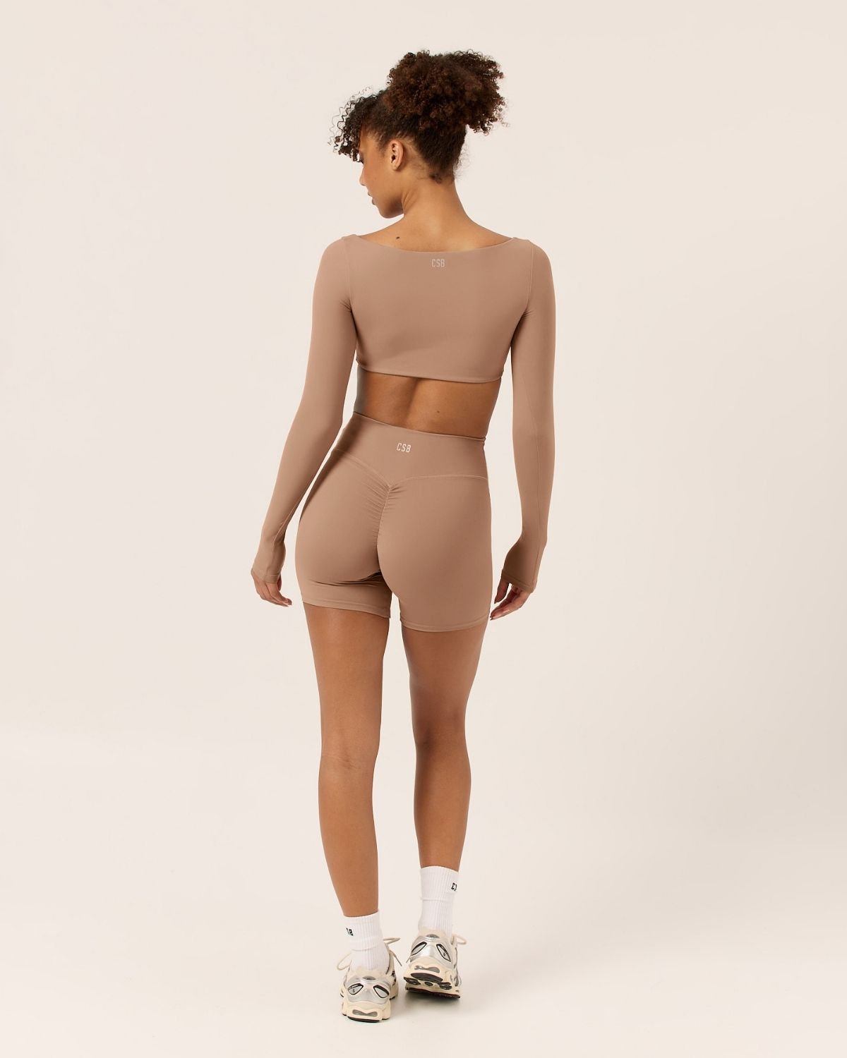 Freedom Scrunch Shorts 6" | Toffee