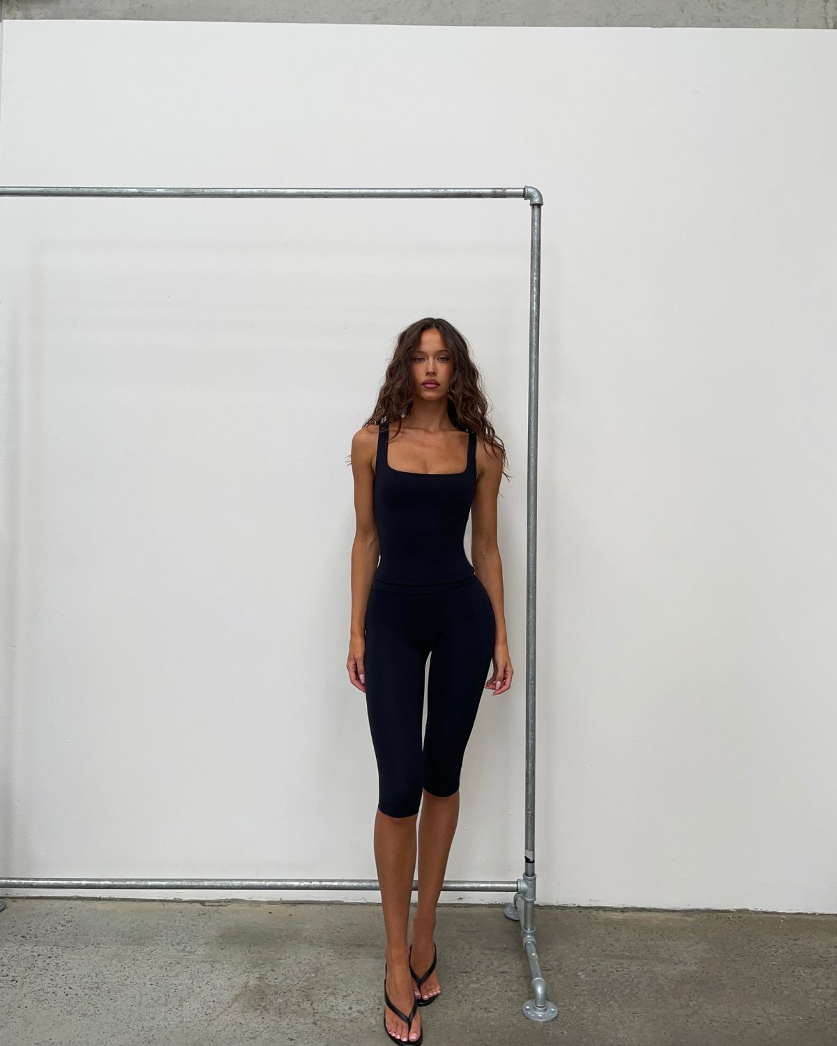 Form Scoop Tank | Black