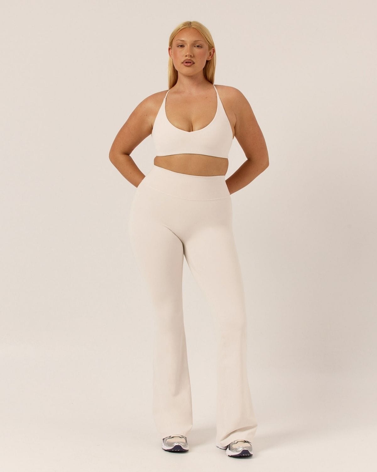 Form Invisible Scrunch Flare Leggings Tall | Vanilla