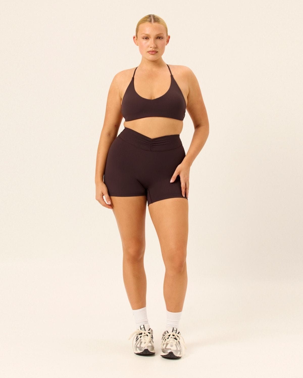 Form Gather Waist Shorts 5" | Espresso