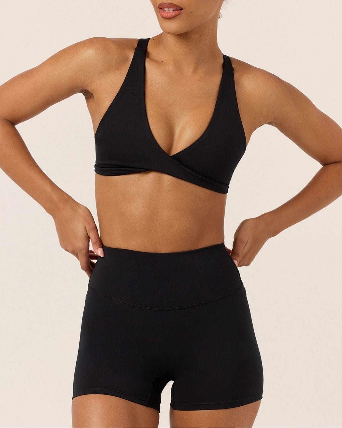 Serenity Sierra Crop | Black