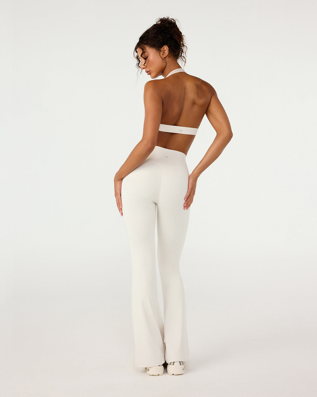 Form Invisible Scrunch Flare Leggings | Vanilla