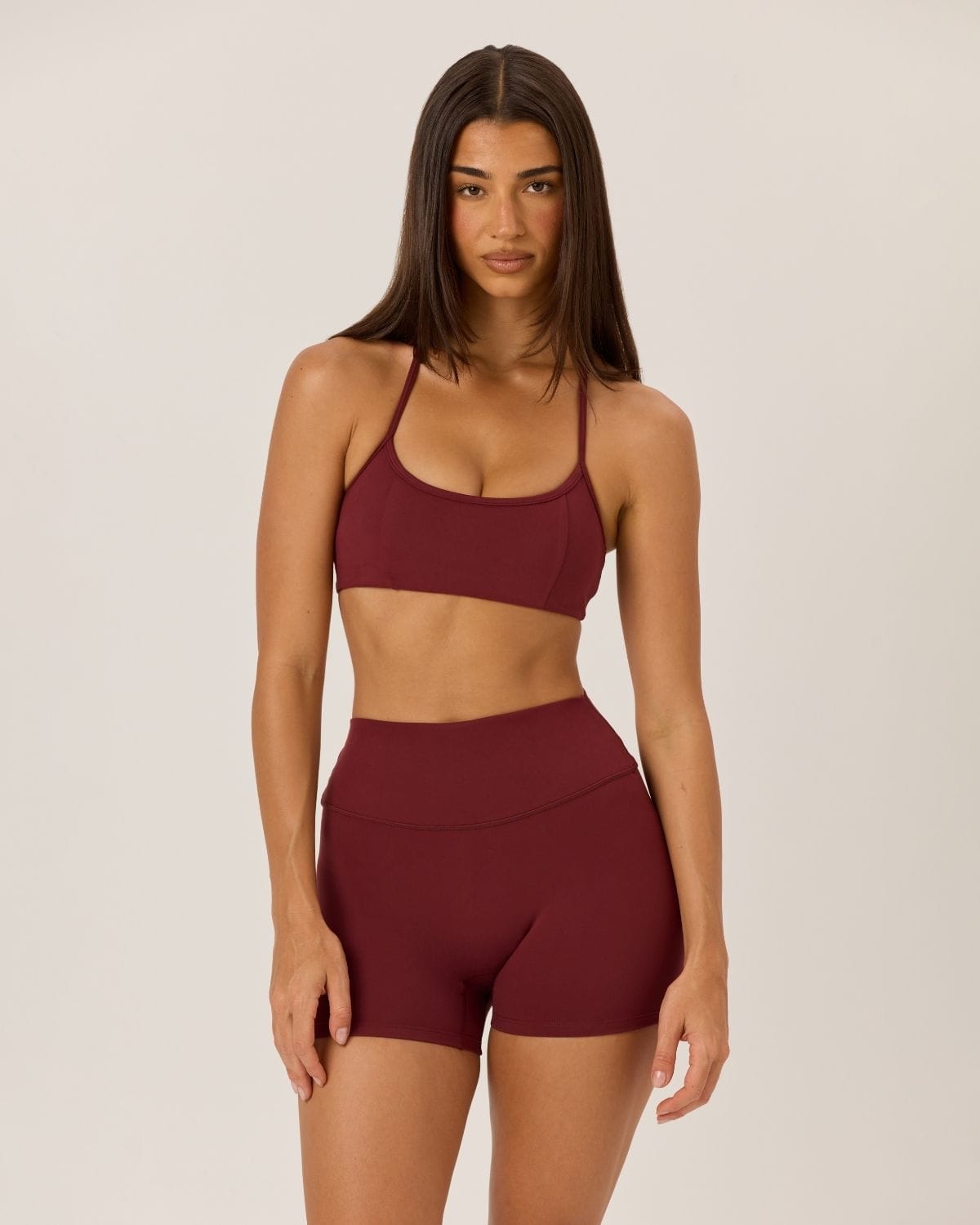 Serenity Invisible Scrunch Shorts 4" | Burgundy