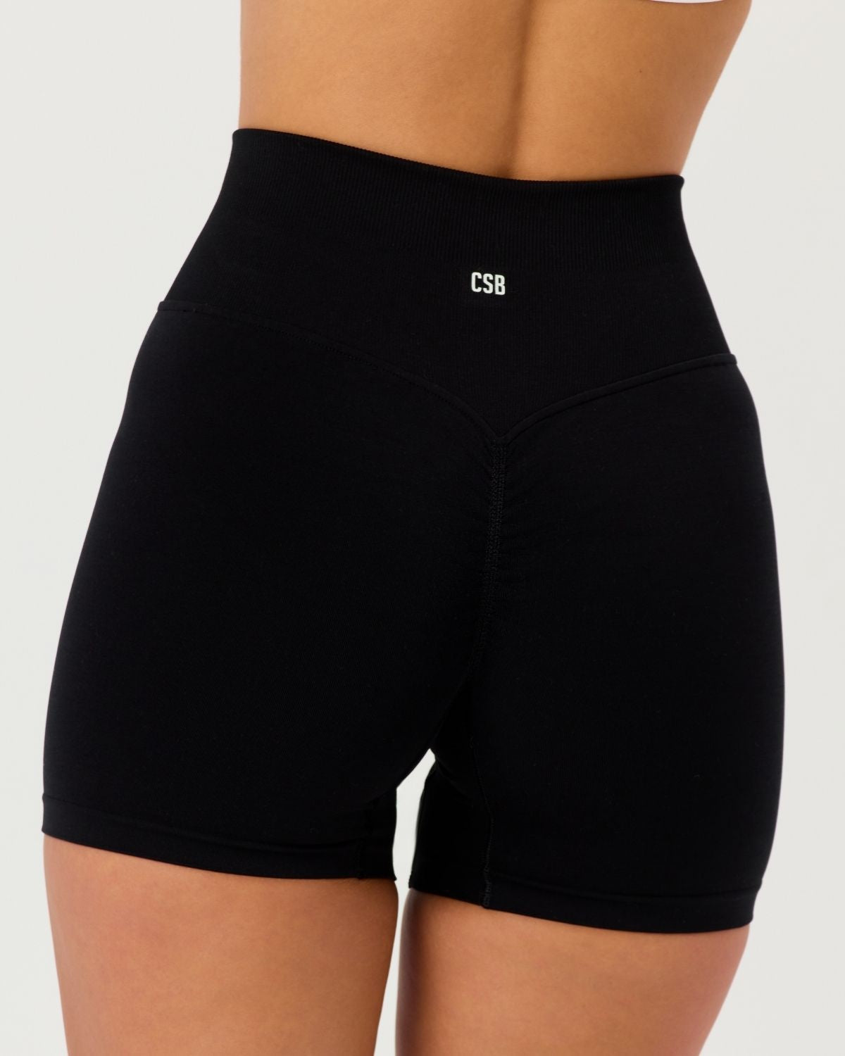 Seamless Invisible Scrunch Shorts 4" | Black