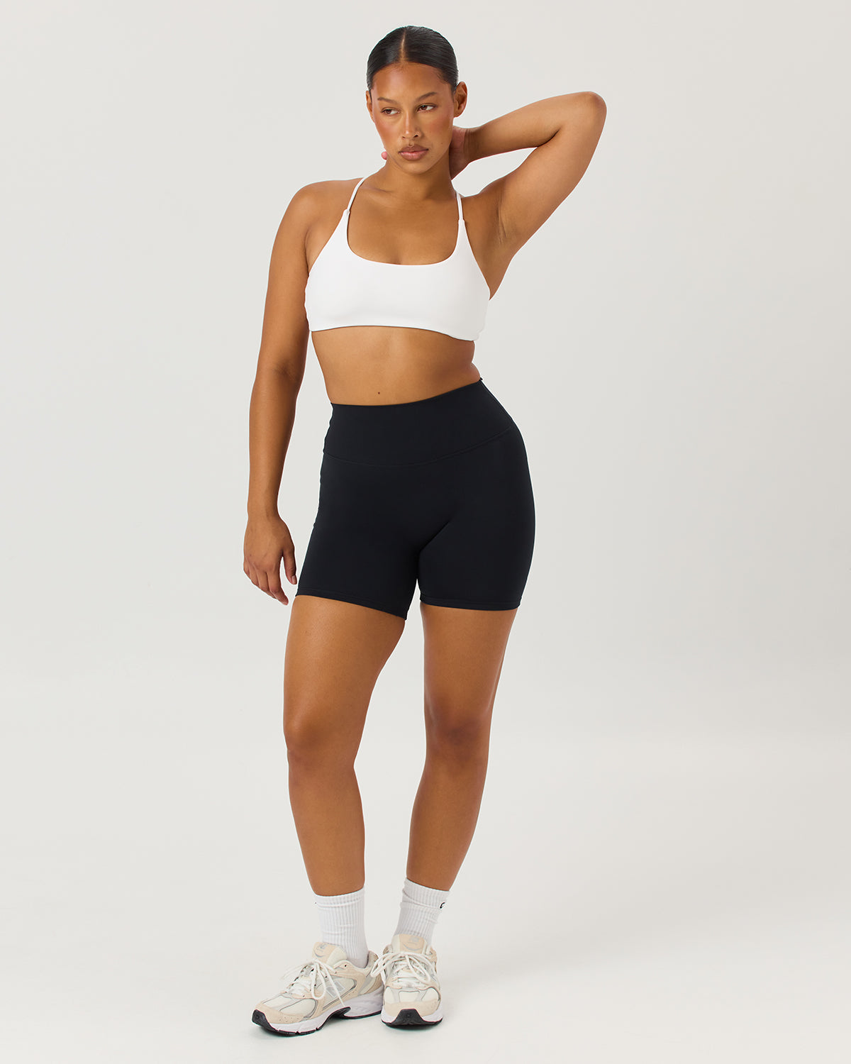 Serenity Shorts 6" | Black