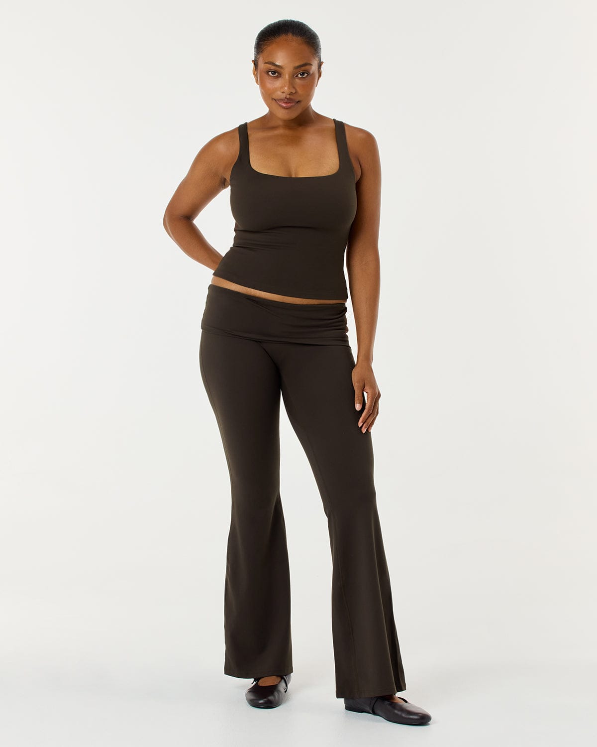 Form Invisible Scrunch Flare Fold Over Leggings | Dark Chocolate