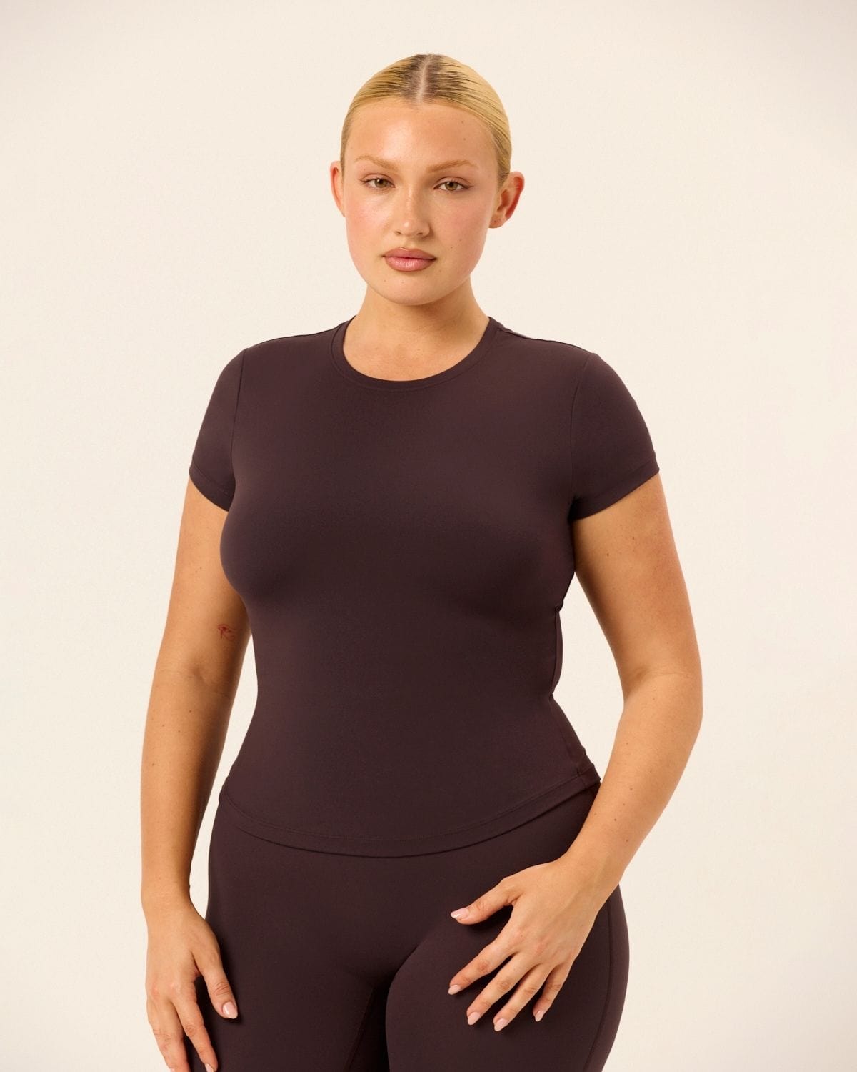 Form Lite Tee | Espresso