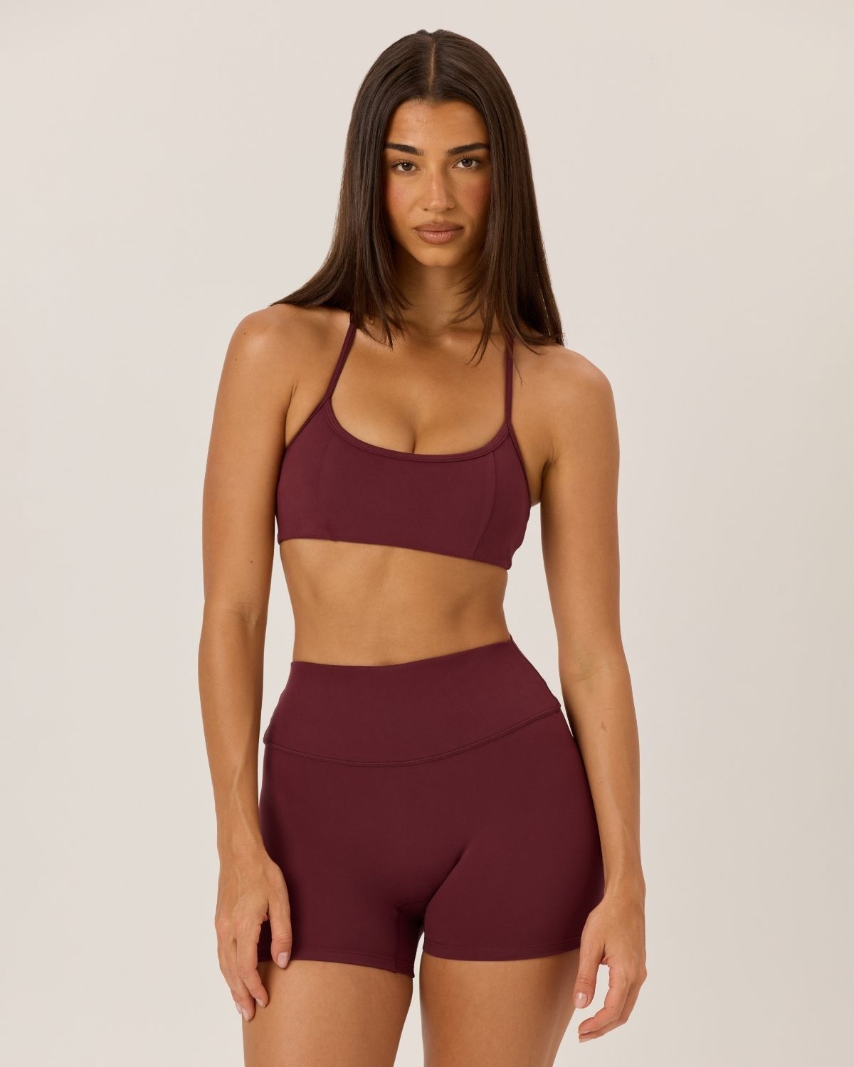 Serenity Invisible Scrunch Shorts 4" | Burgundy