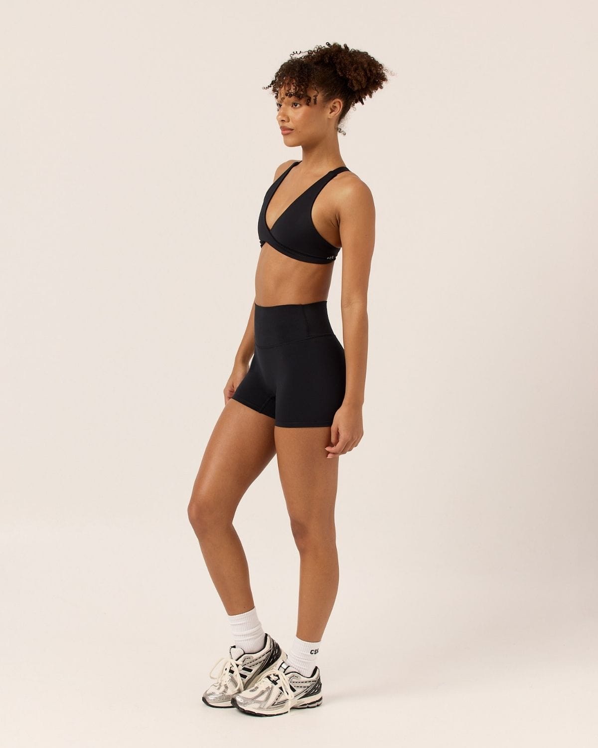 Serenity Shorts 4" | Black