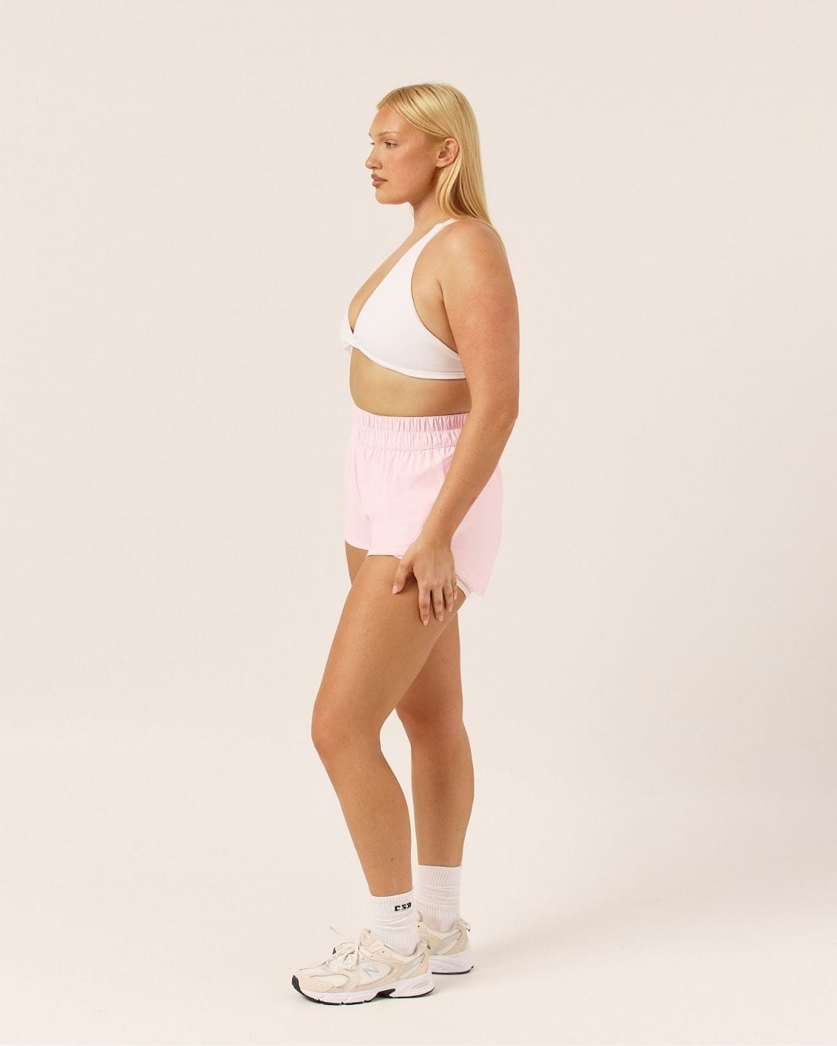 Serenity Sierra Crop | White