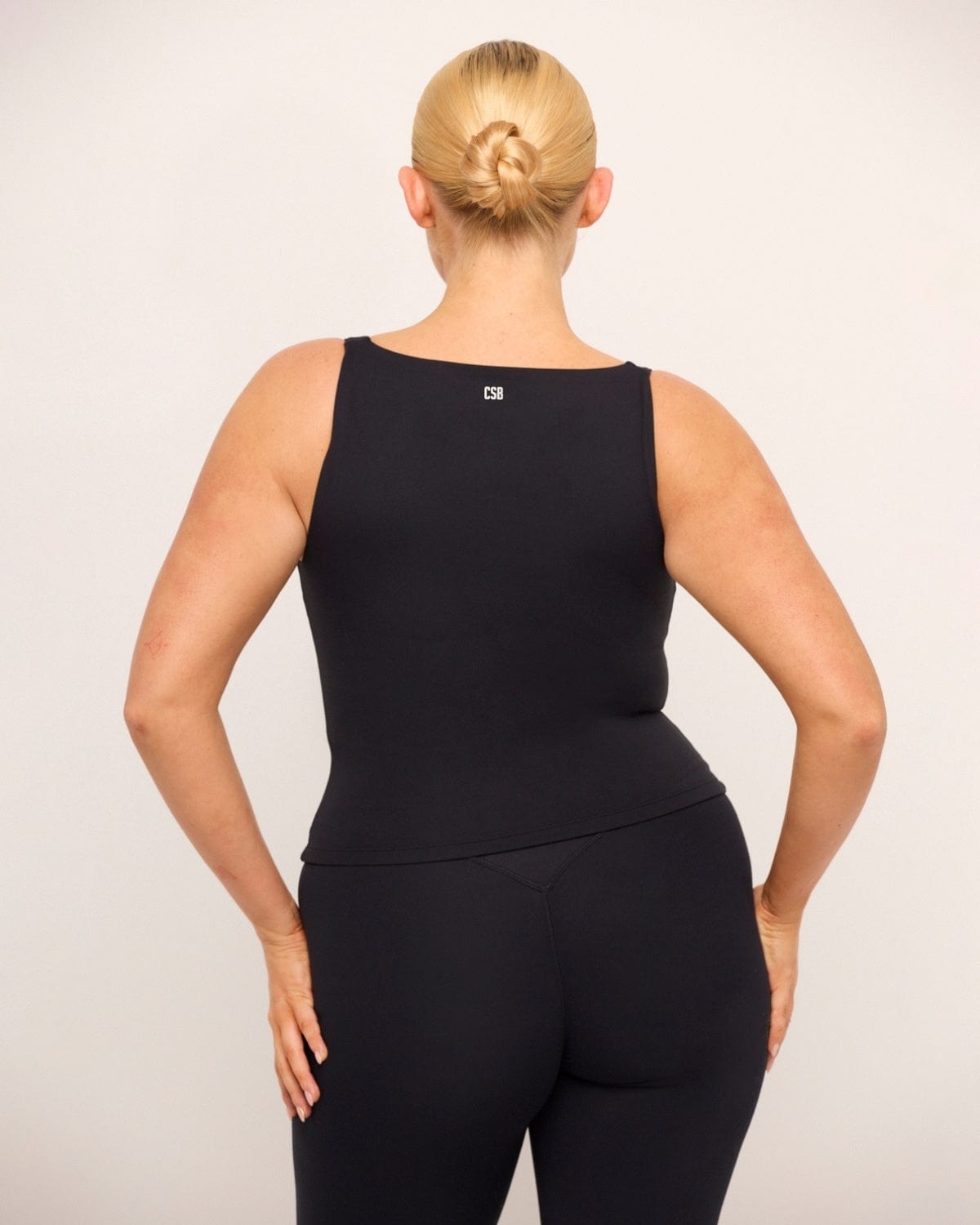 Form Scoop Tank | Black