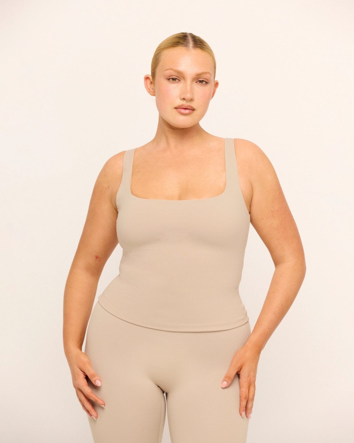 Form Scoop Tank | Fawn