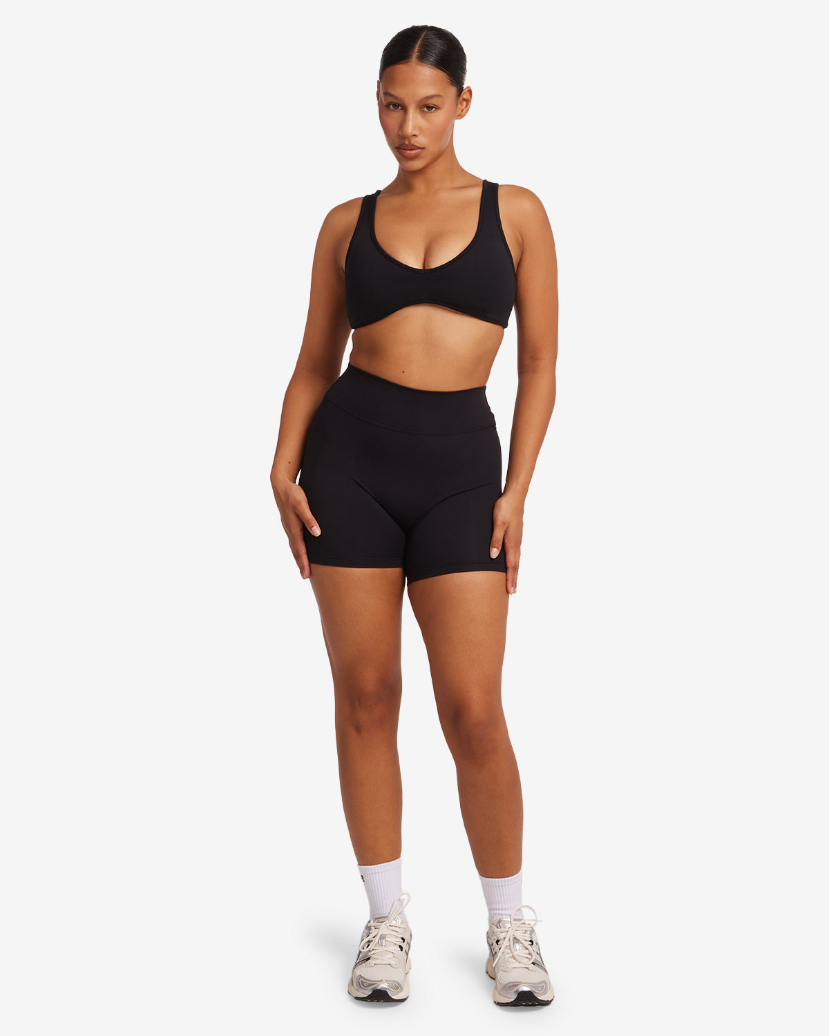 Form Invisible Scrunch Shorts 5" | Black