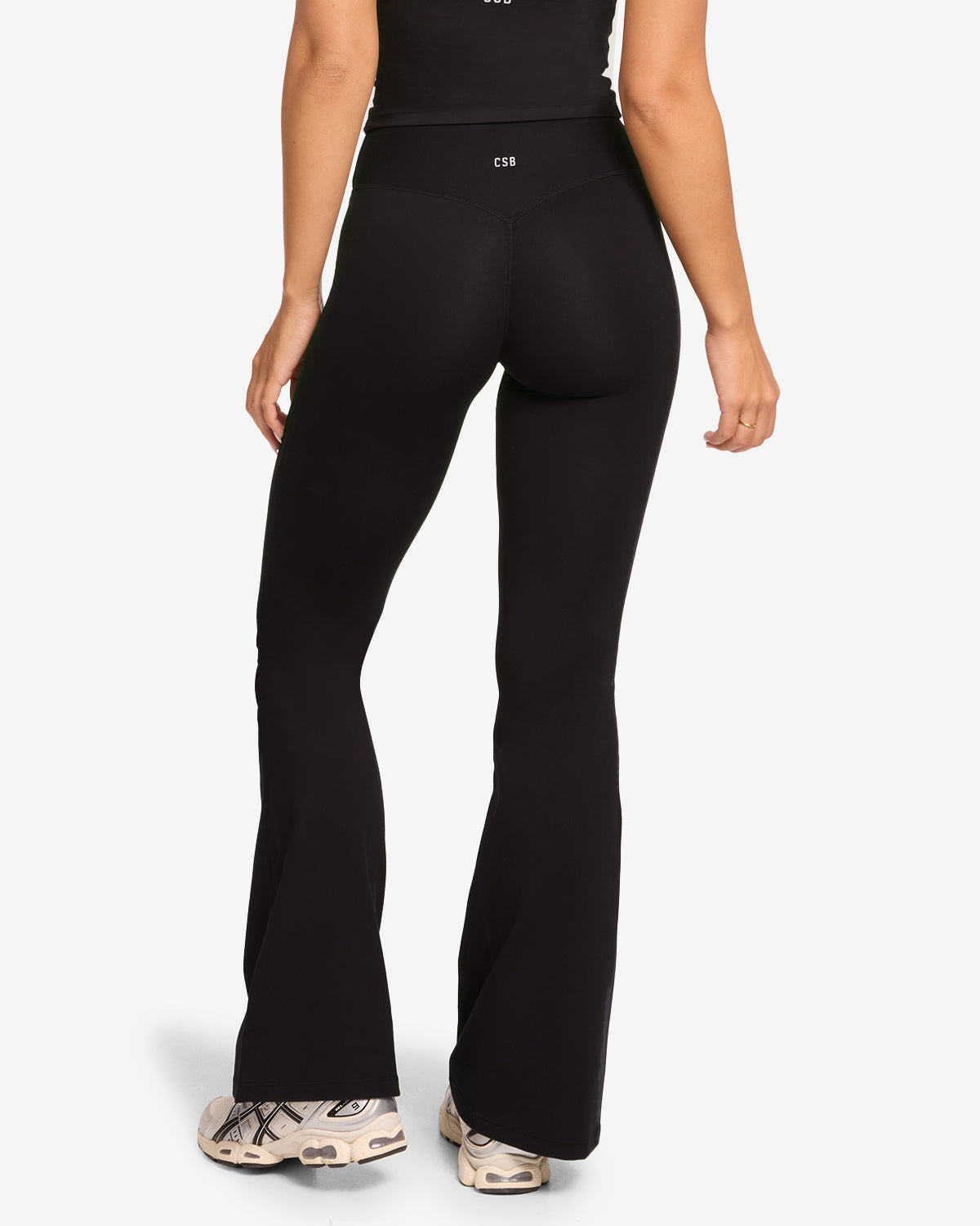 Form Invisible Scrunch Flare Leggings | Black