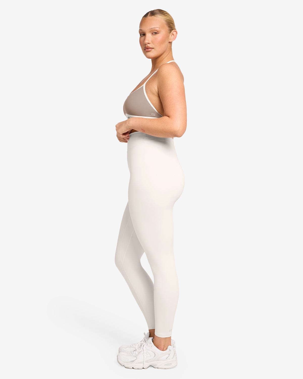 Form V Waist Leggings | Vanilla