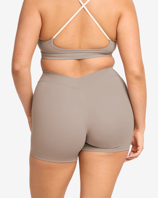 Form V Waist Shorts 5" | Latte