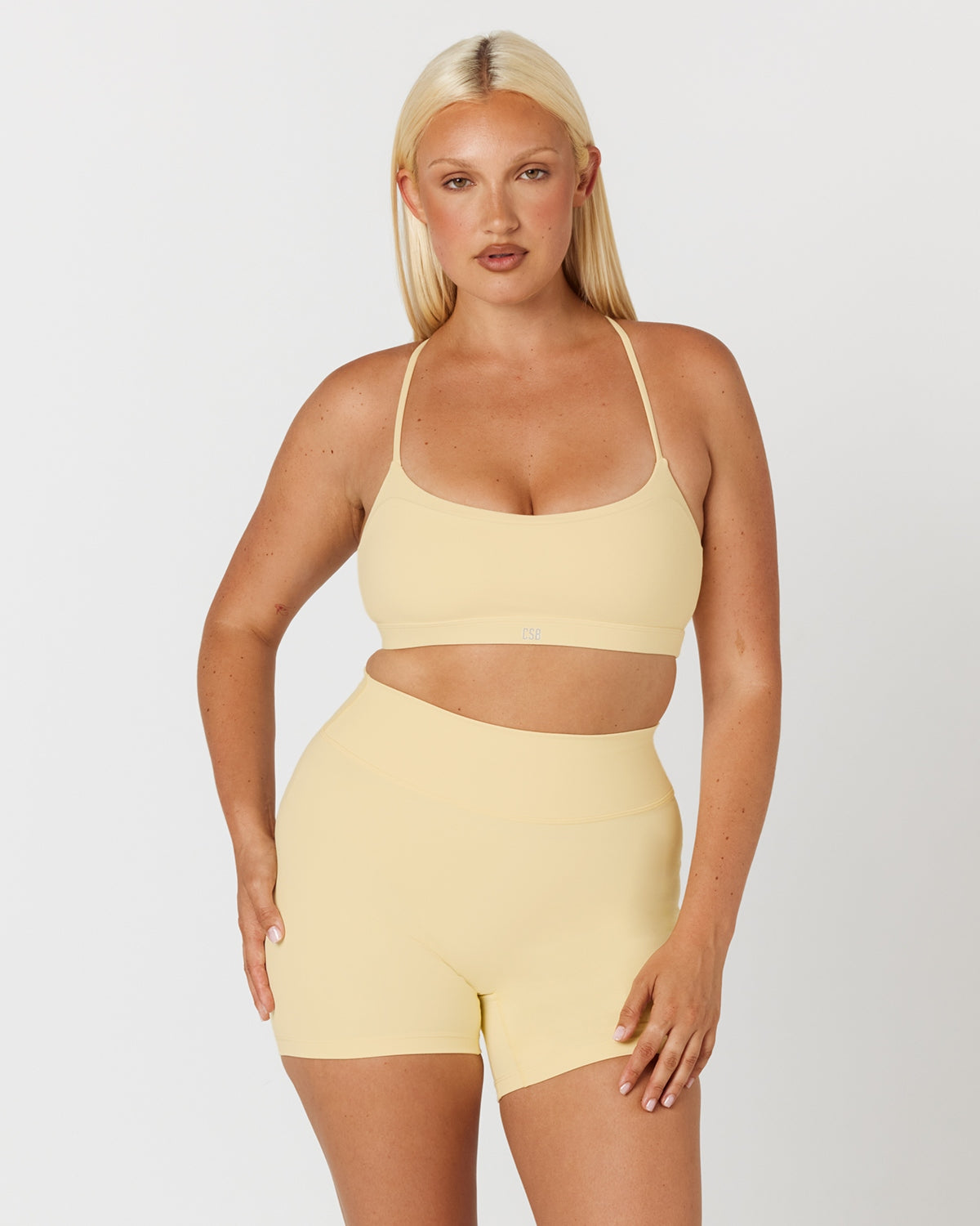 Form Gia Crop | Butter