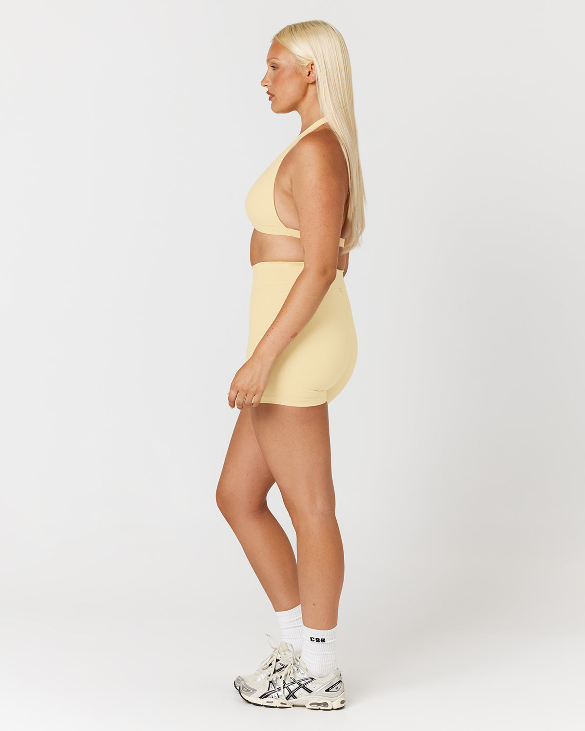 Form Invisible Scrunch Shorts 5" | Butter