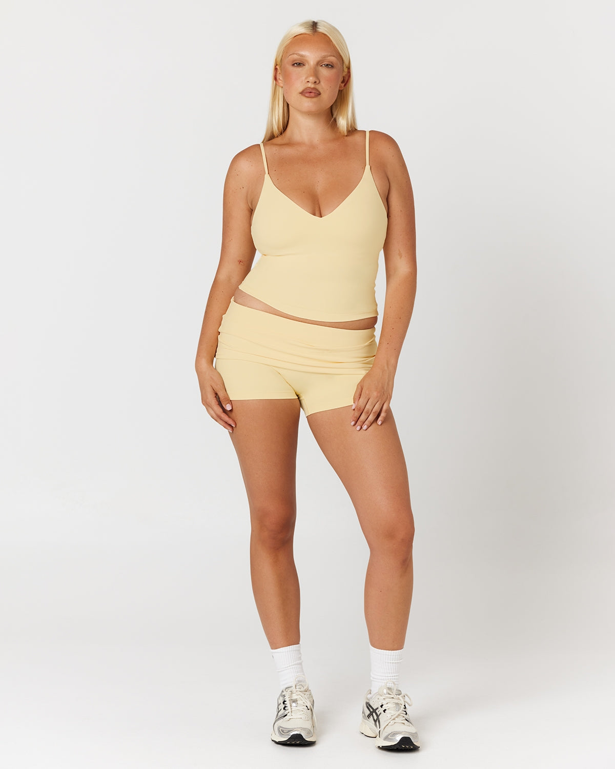 Form Invisible Scrunch Fold Over Shorts 3" | Butter
