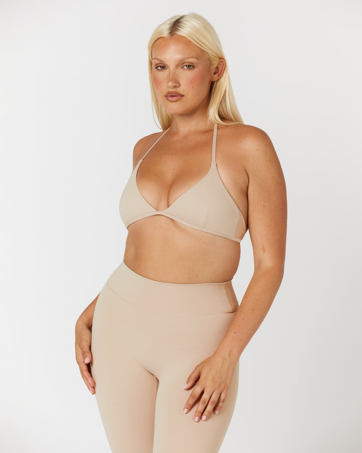Form Micro Halter V Crop | Fawn