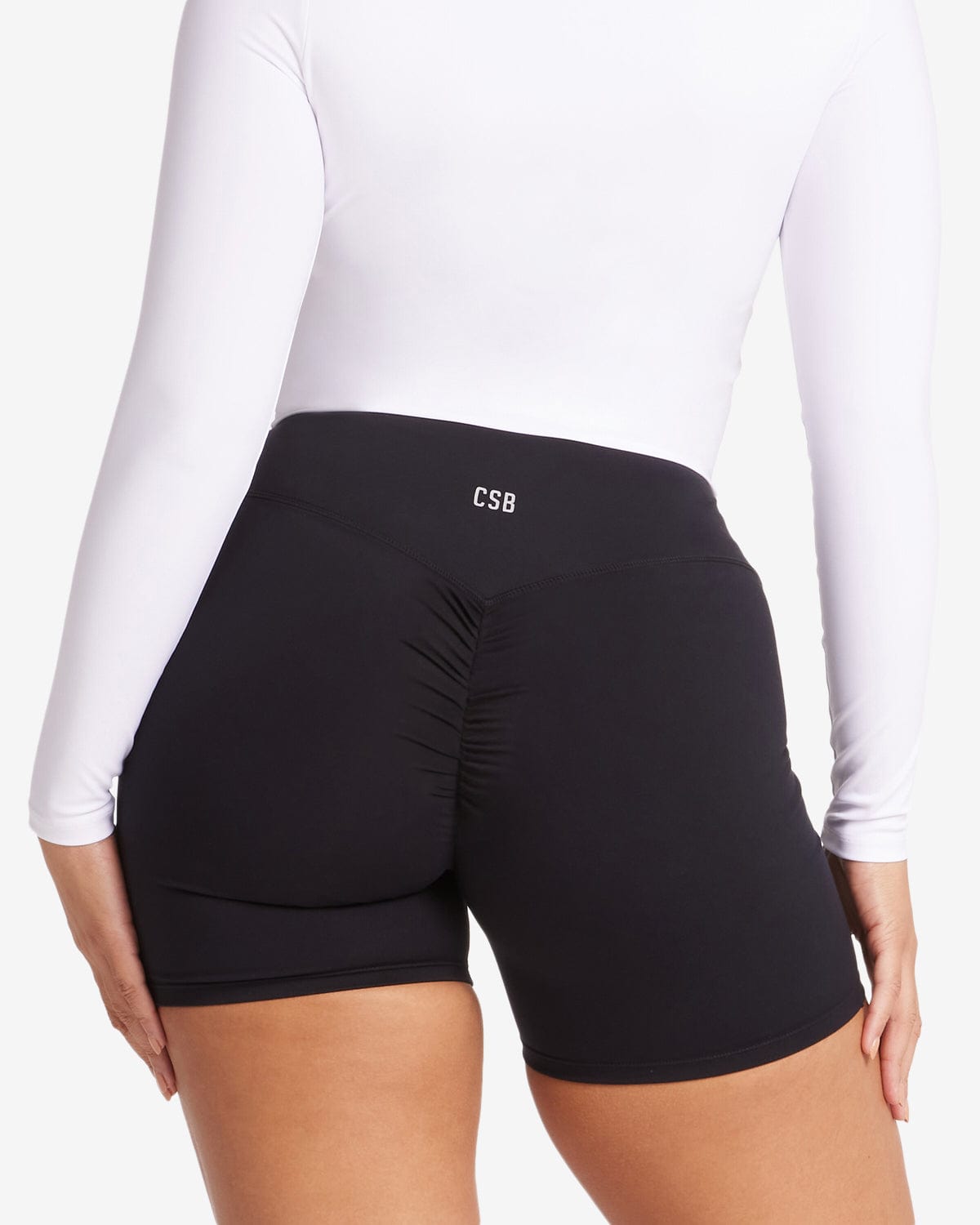 Serenity Scrunch Shorts 6" | Black