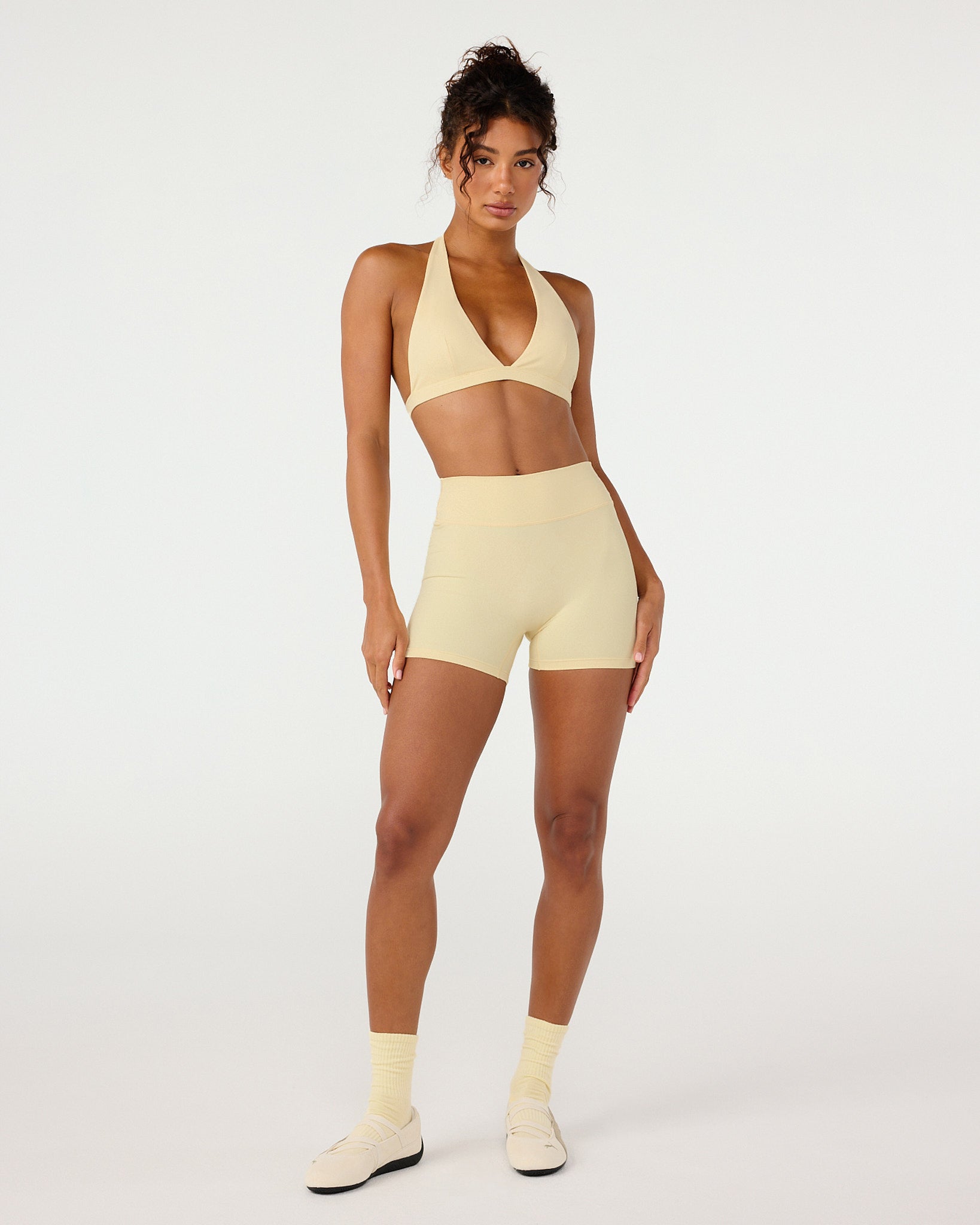 Form Invisible Scrunch Shorts 4" | Butter