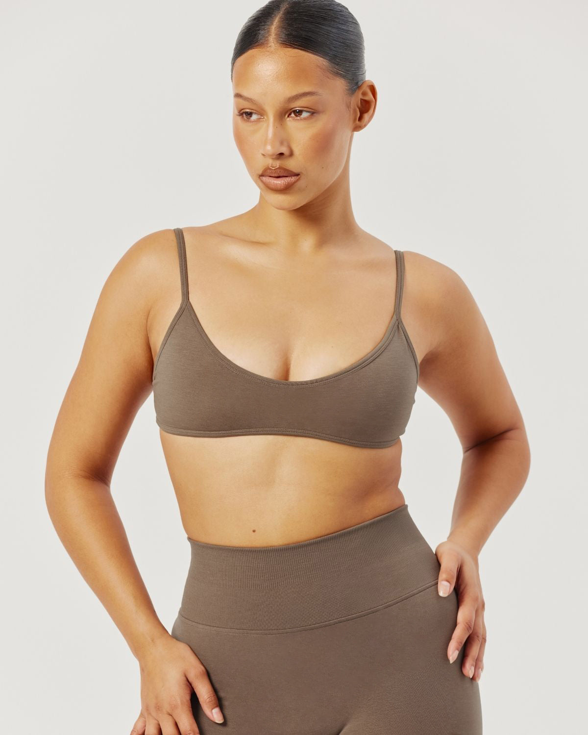 Seamless V Neck Crop | Chocolate Chip