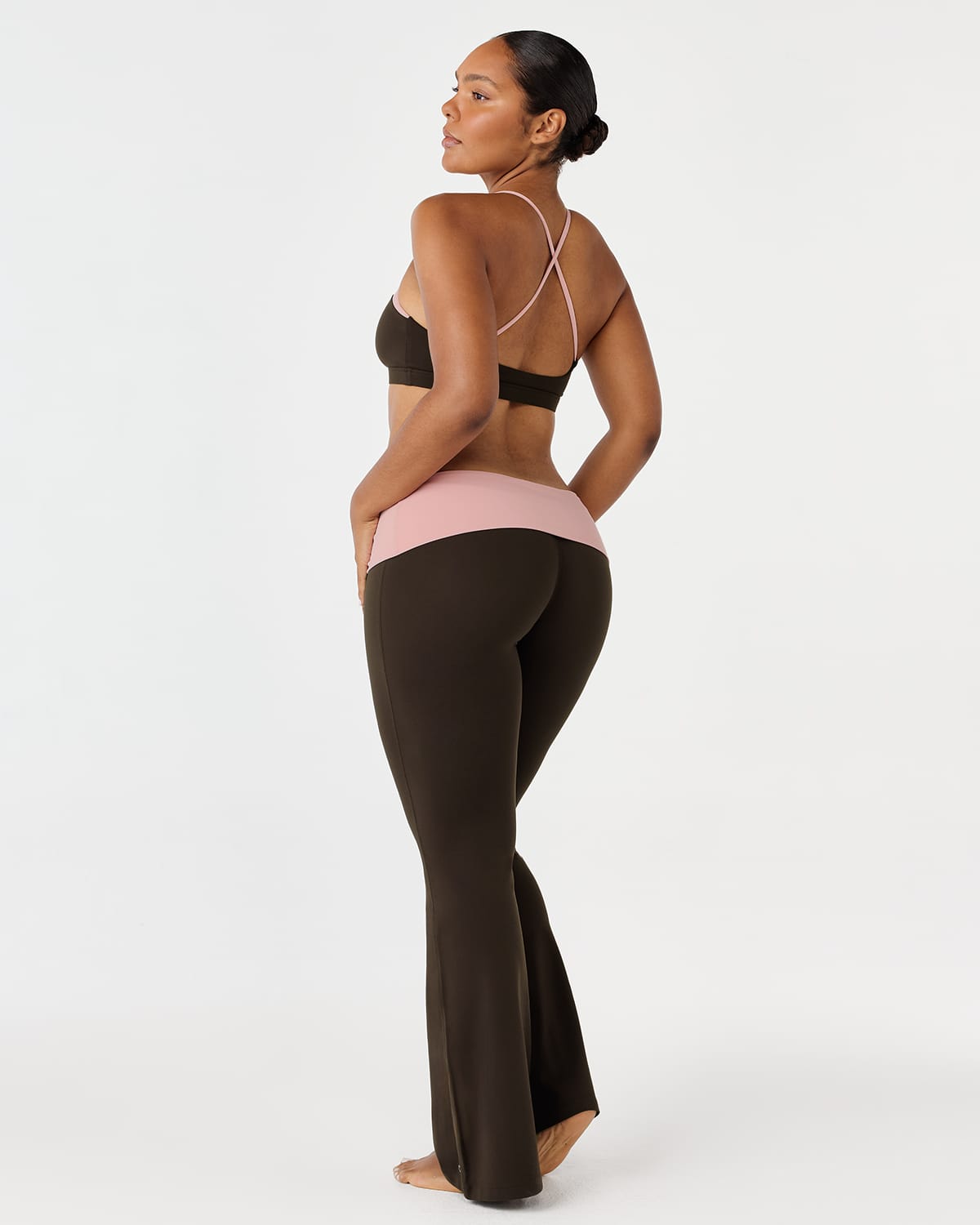 Form Fold Over Invisible Scrunch Flare Leggings | Dark Chocolate Two Tone
