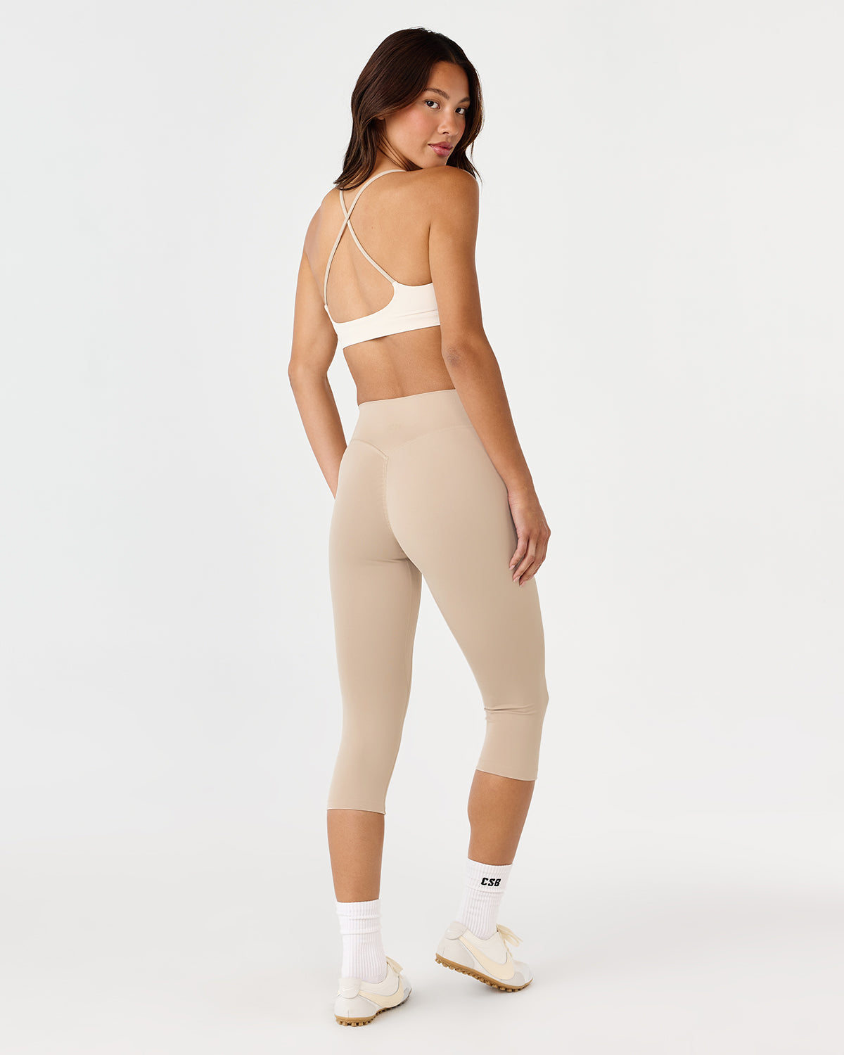 Form Invisible Scrunch Capri Leggings | Fawn