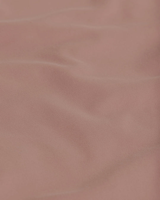 Form Invisible Scrunch Shorts 4" | Walnut