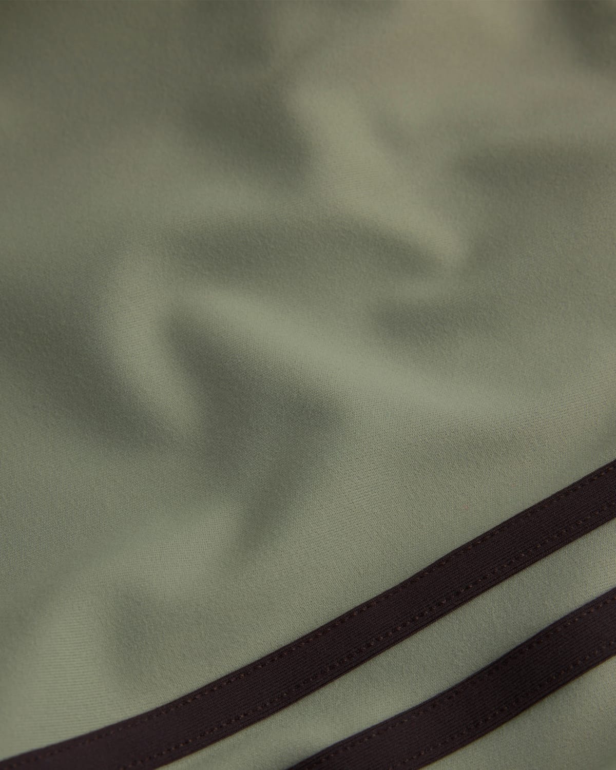 Form Invisible Scrunch Stripe Shorts 3" | Moss Green