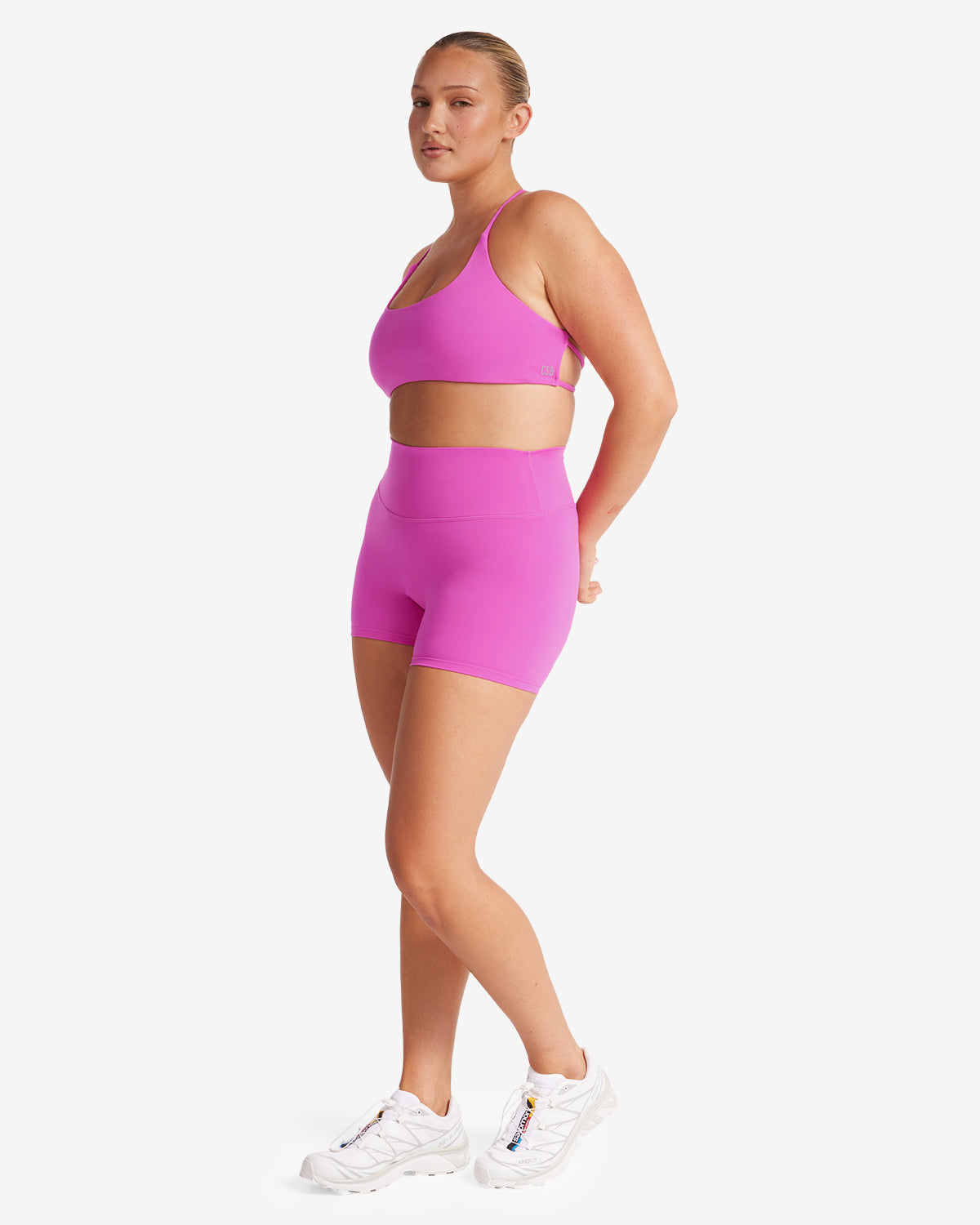 Serenity Scrunch Shorts 4" | Muse