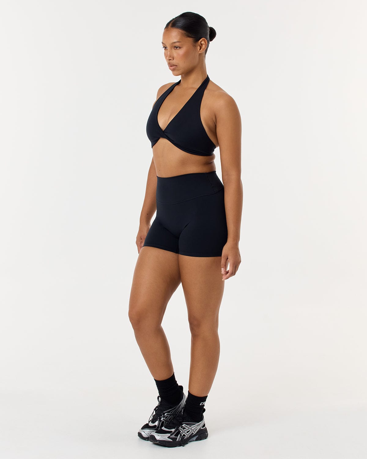 Serenity Invisible Scrunch Shorts 4" | Black