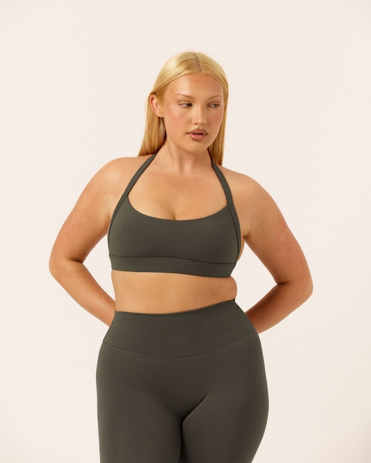 Serenity Alani Crop | Deep Olive