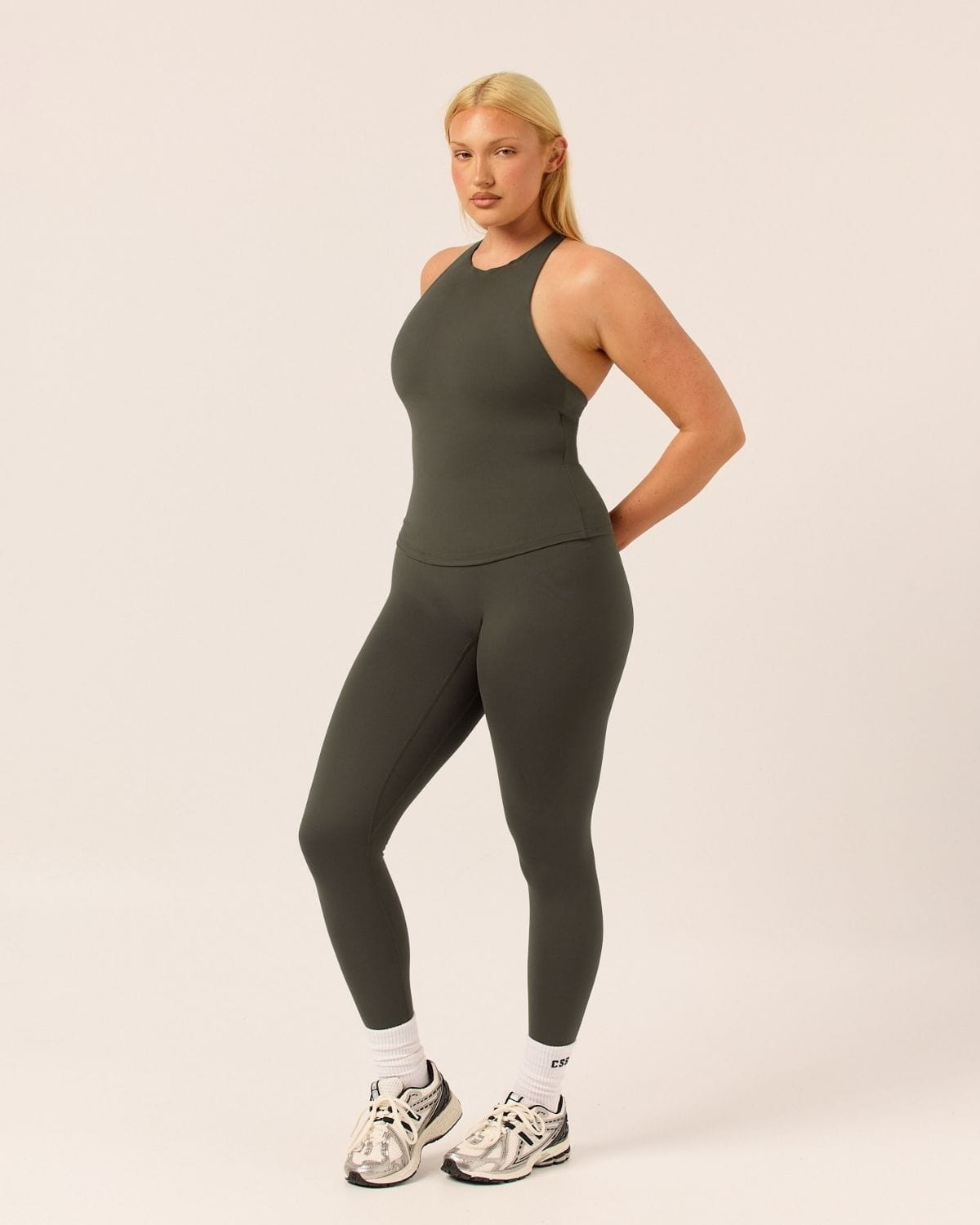 Serenity Invisible Scrunch Leggings | Deep Olive