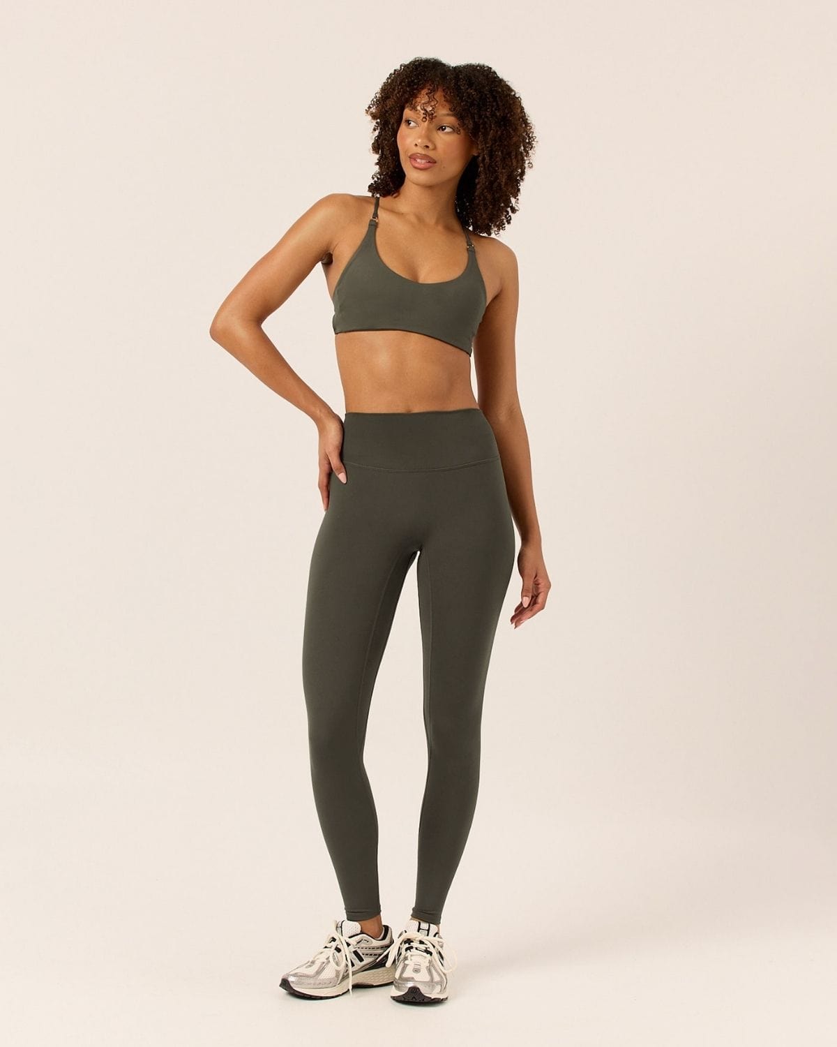 Serenity Invisible Scrunch Leggings | Deep Olive