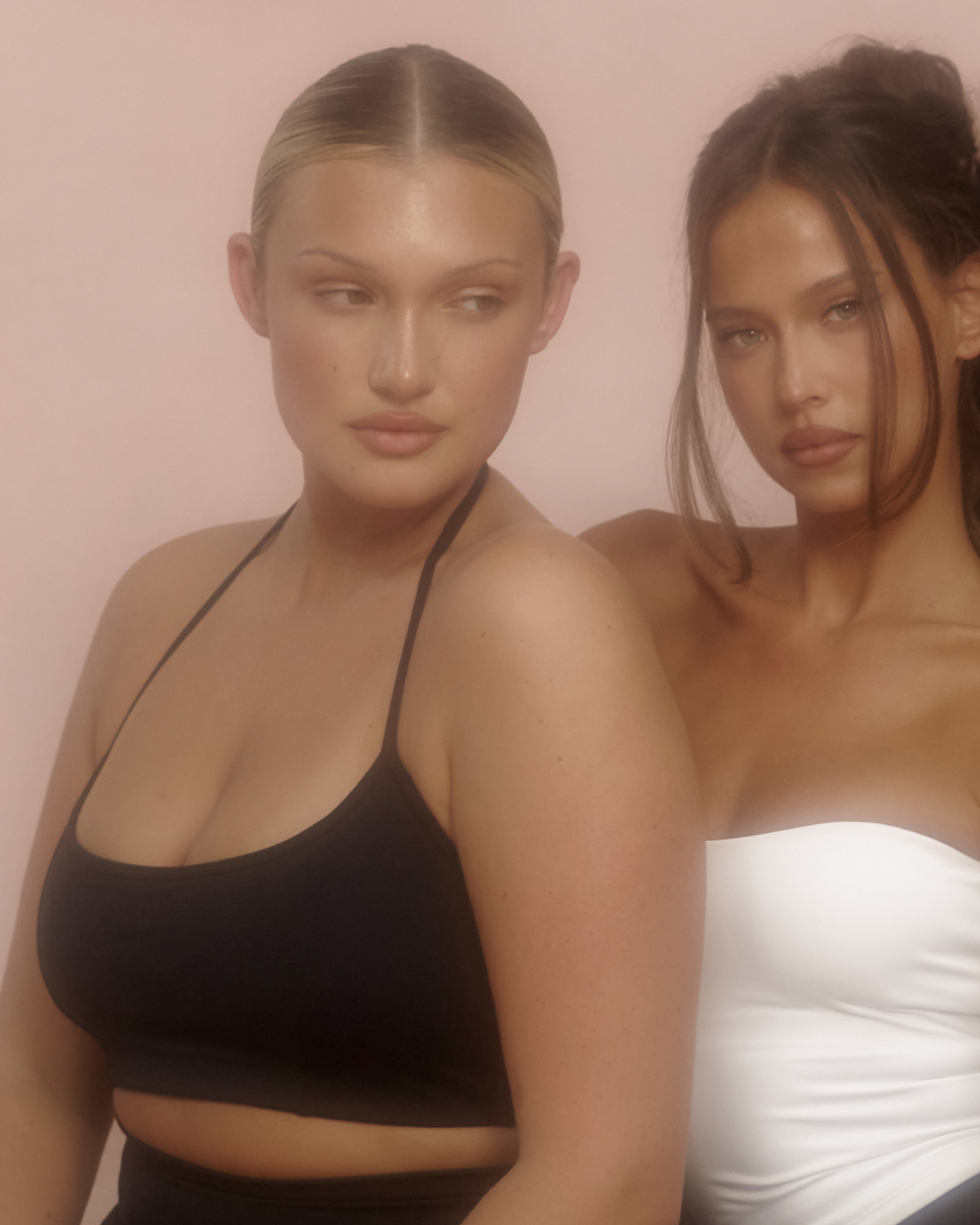 Serenity Contour Halter Crop | Black
