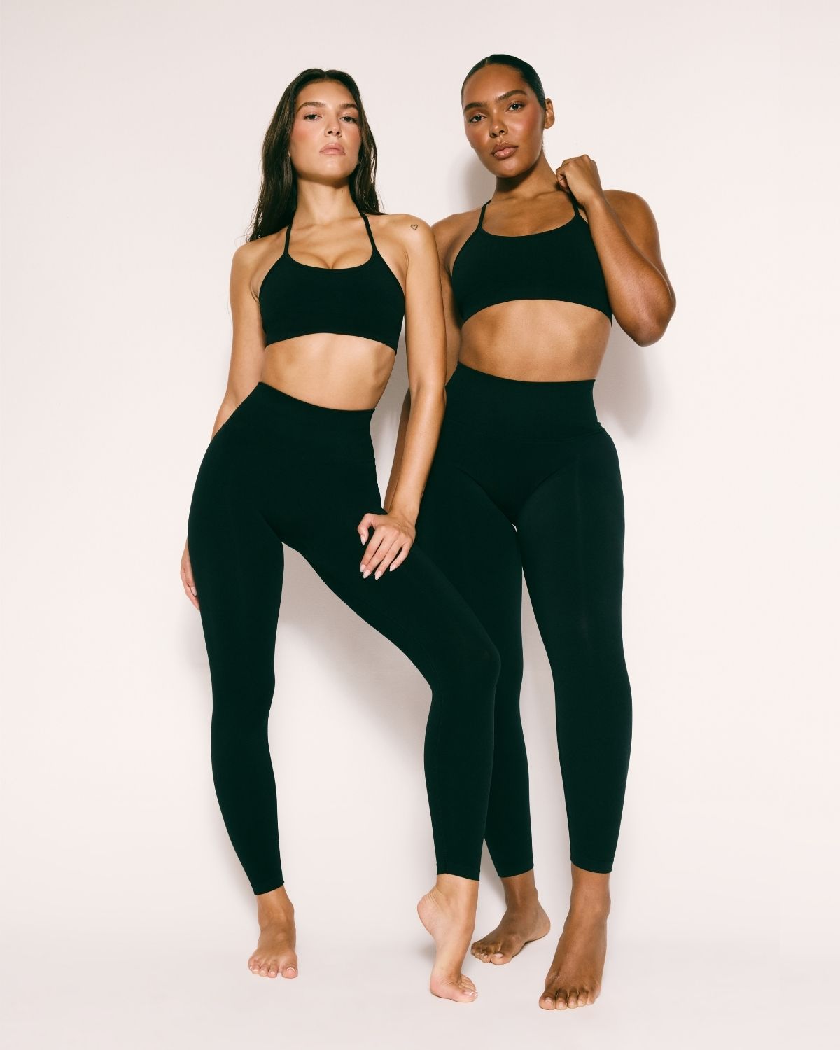 Seamless Invisible Scrunch Leggings | Black