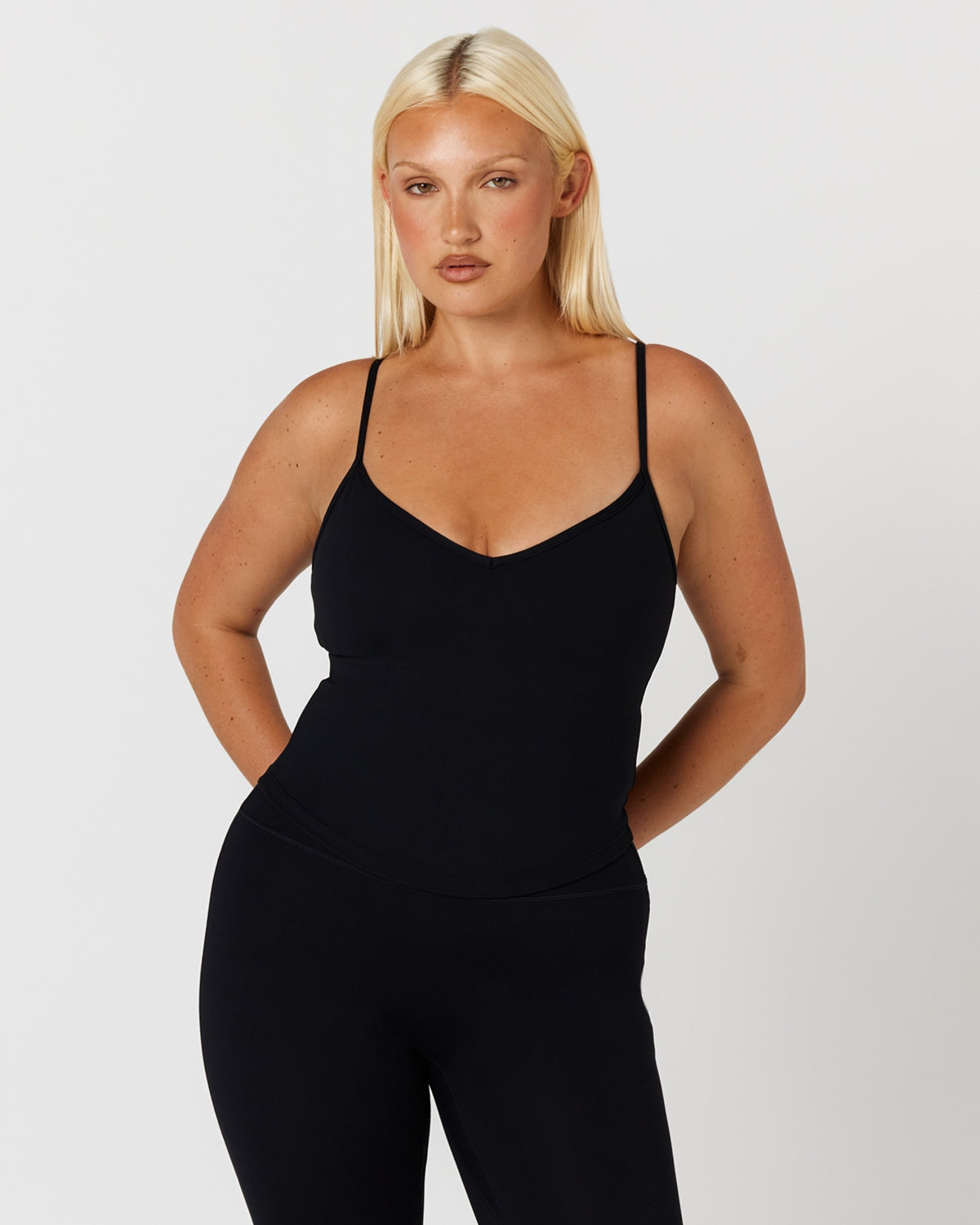 Form Addison Tank | Black