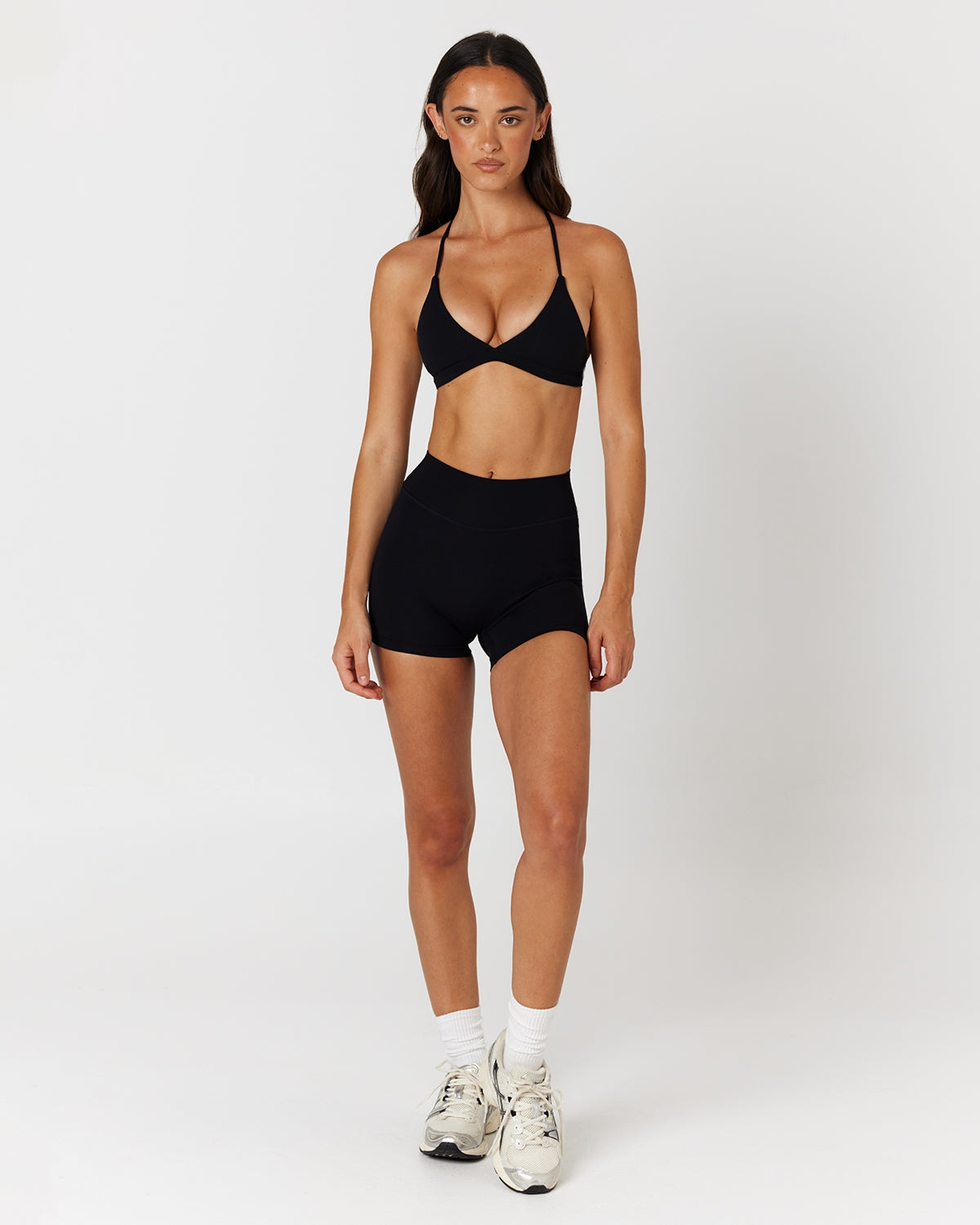 Form Invisible Scrunch Shorts 4" | Black