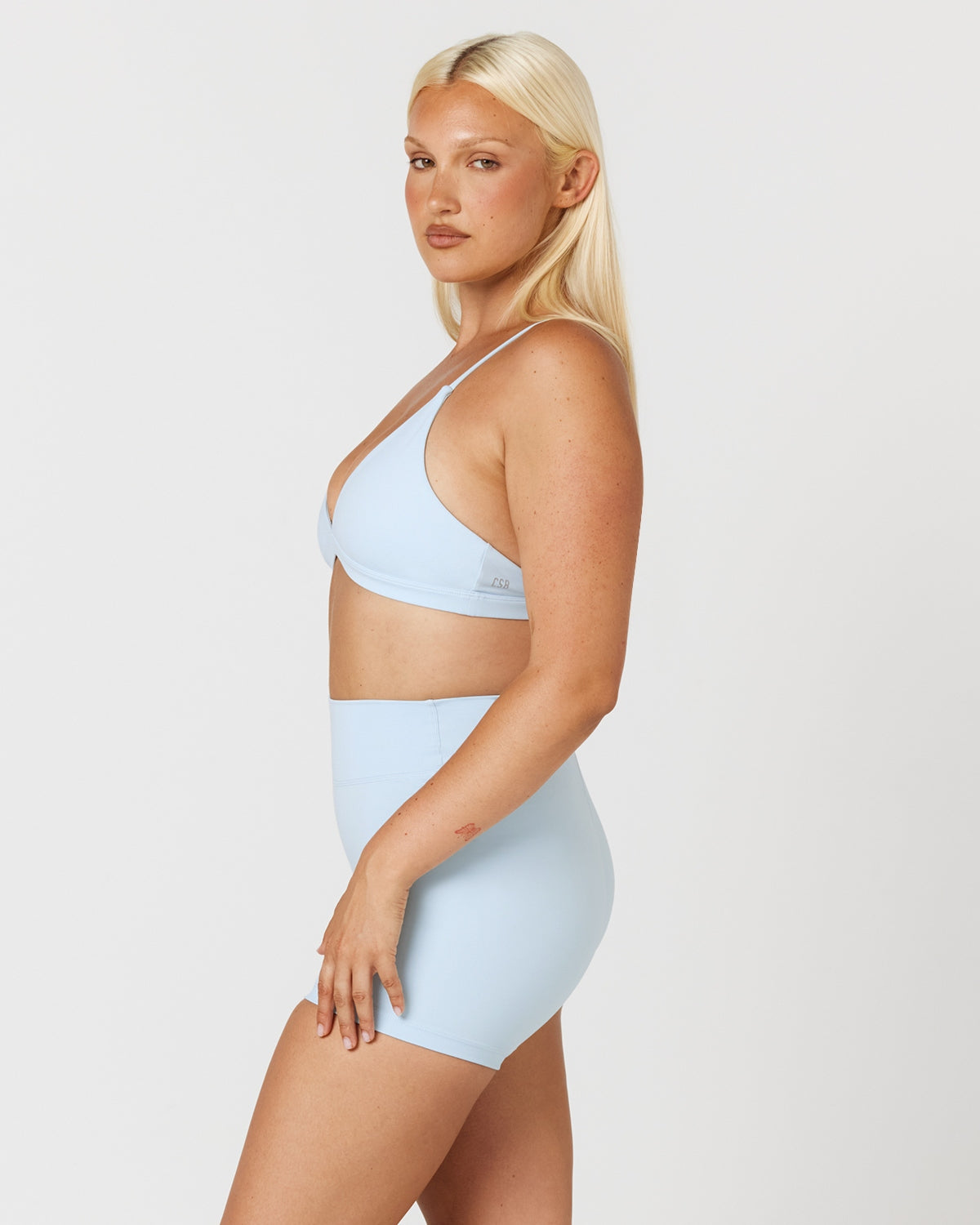 Form Noa Crop | Powder Blue