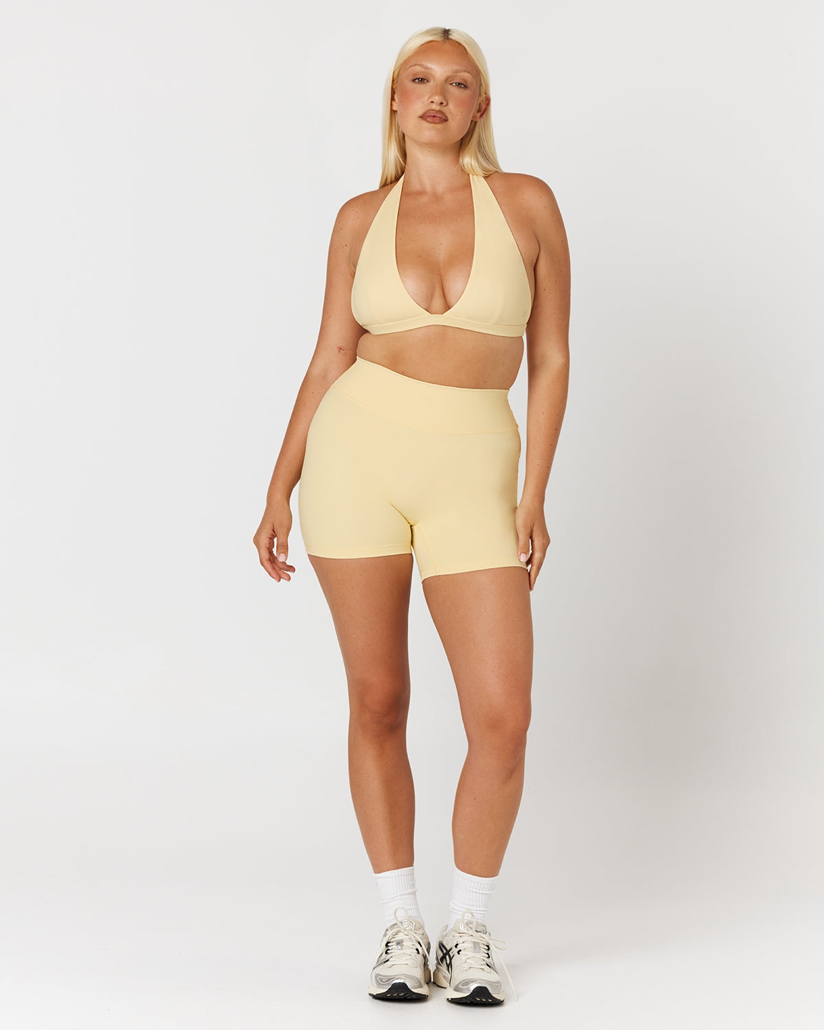 Form Invisible Scrunch Shorts 5" | Butter