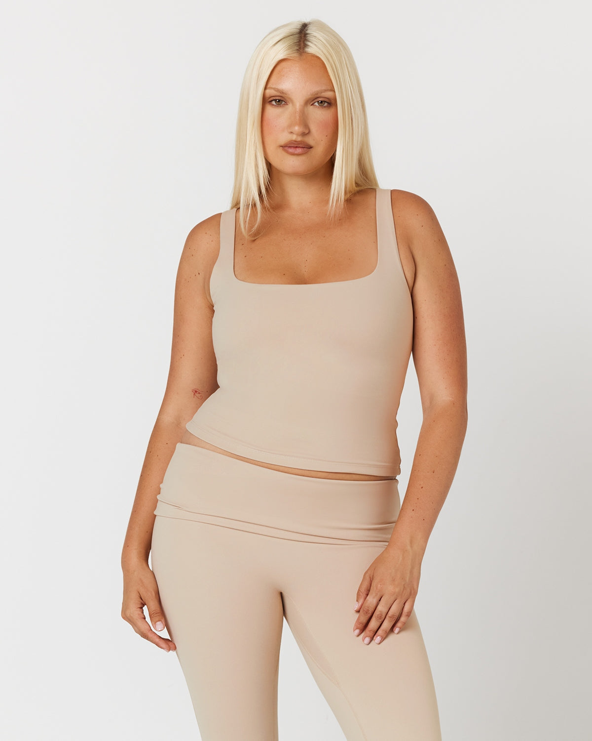 Form Scoop Tank | Fawn