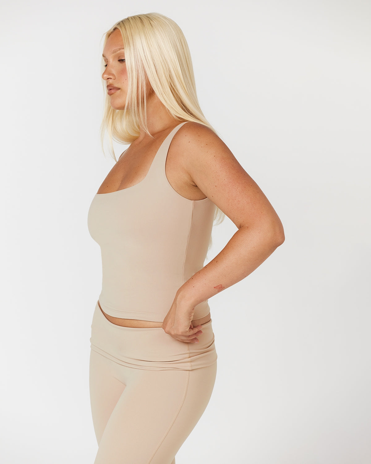Form Scoop Tank | Fawn