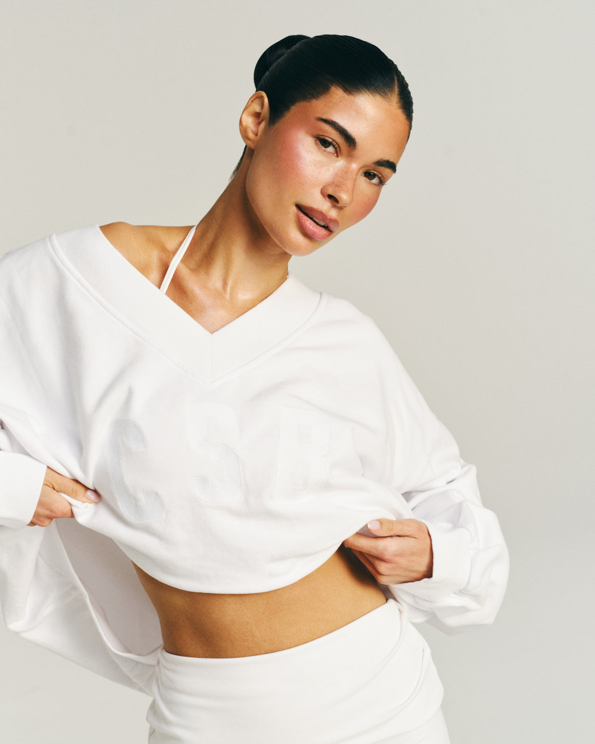 CSB V Neck Sweat | White