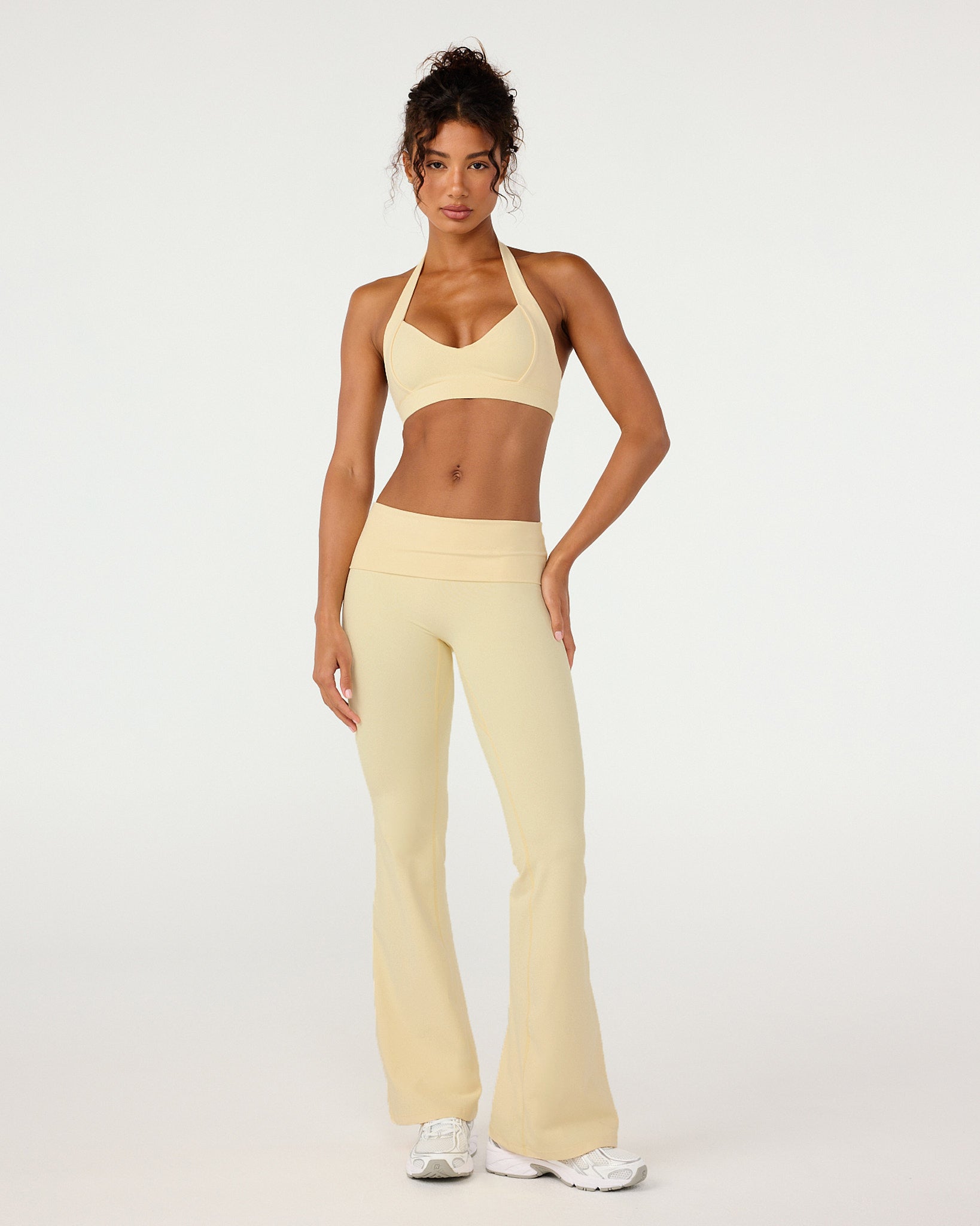 Form Invisible Scrunch Flare Fold Over Leggings