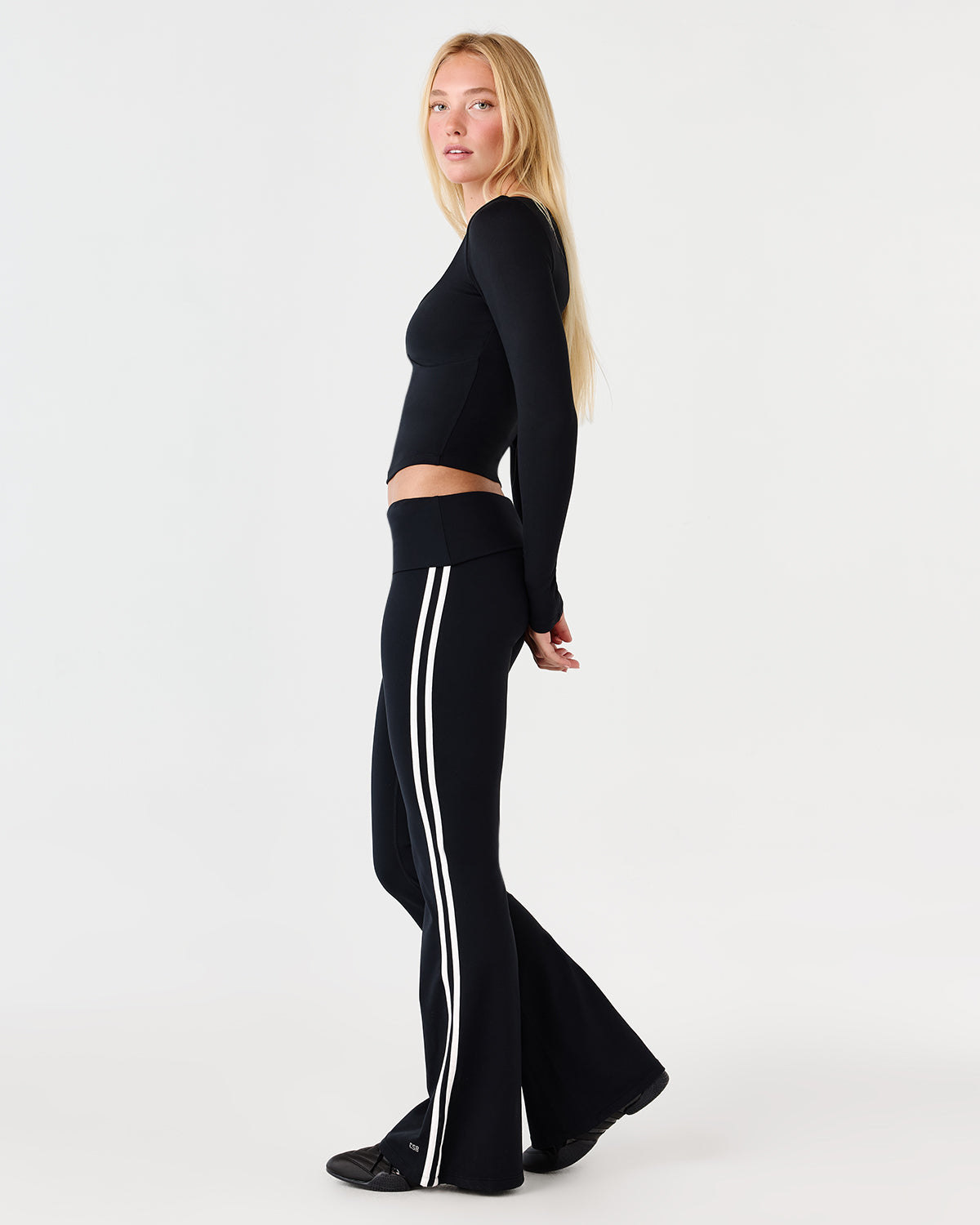 Form Invisible Scrunch Fold Over Stripe Flare Leggings | Black